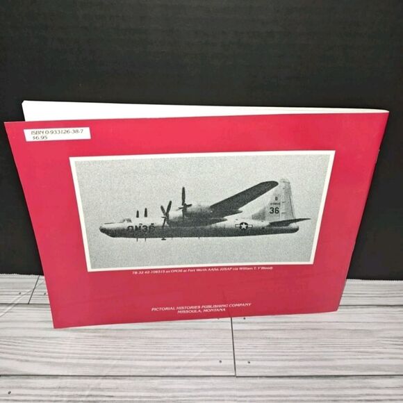 Vintage Military Book The Story of the Consolidated B-32 BOMBER (Harding & Long) - Picture 5 of 6